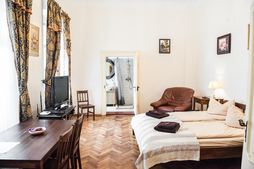 Brukenthal Central Apartments Sibiu Pokoj fotografie