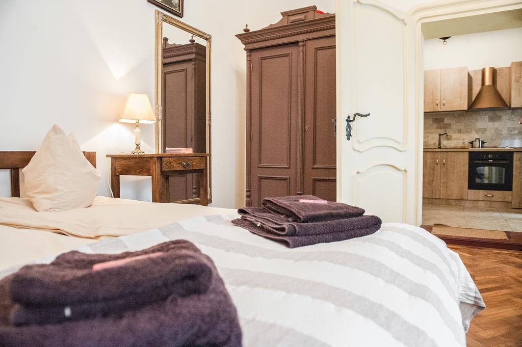Brukenthal Central Apartments Sibiu Pokoj fotografie