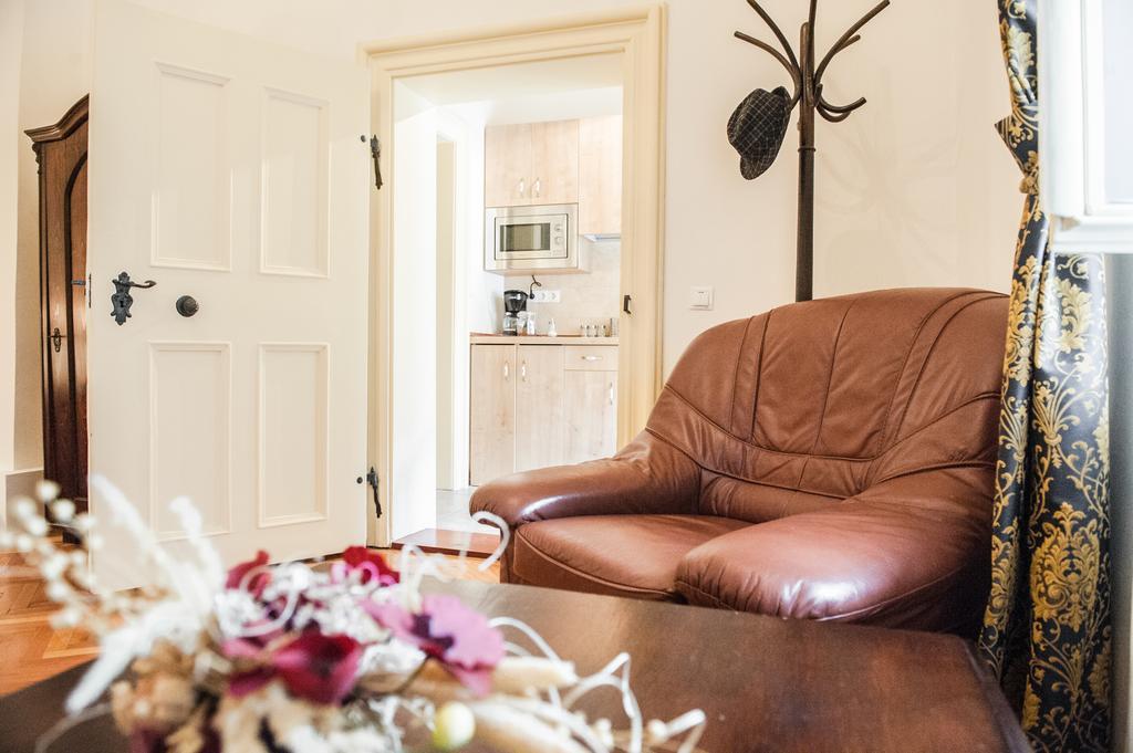 Brukenthal Central Apartments Sibiu Pokoj fotografie